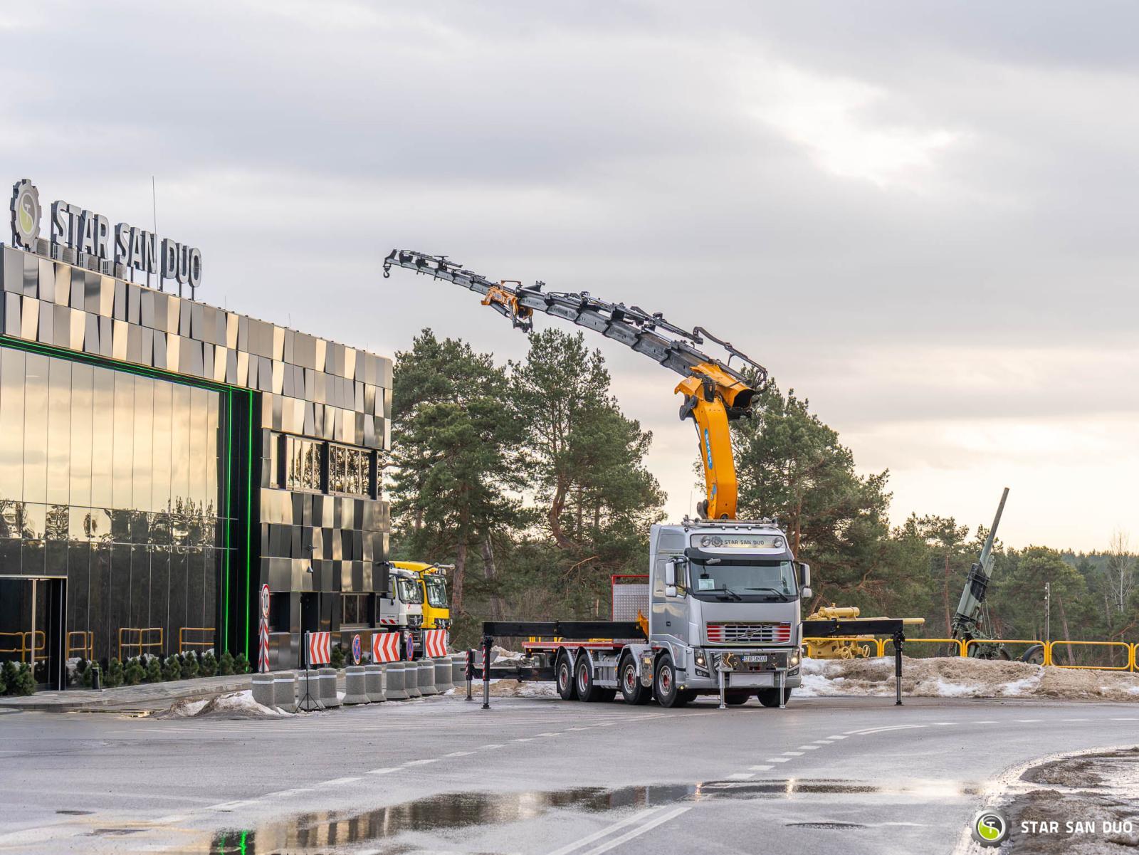 VOLVO FH750 8x4 EFFER 955/6S HDS Żuraw Wciągarka