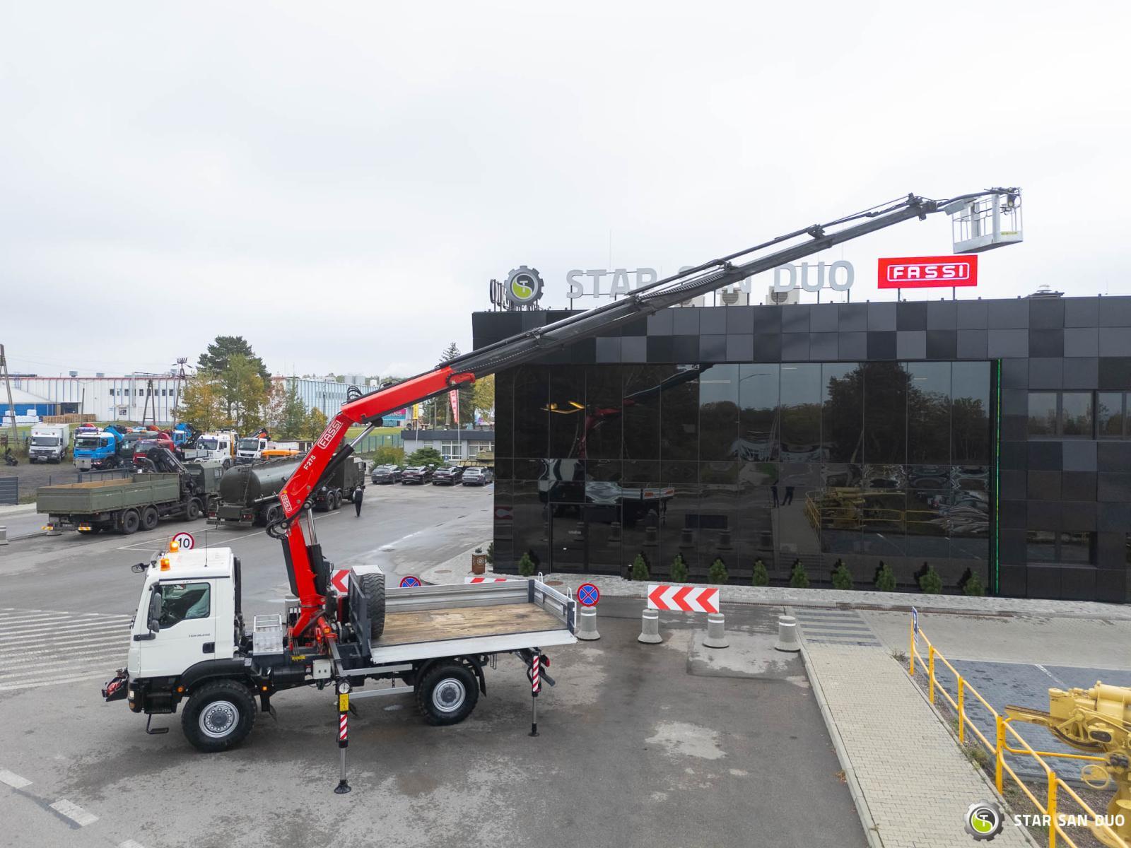 MAN TGM 18.250 4x4 FASSI 275 2.25  Crane Kran Basket