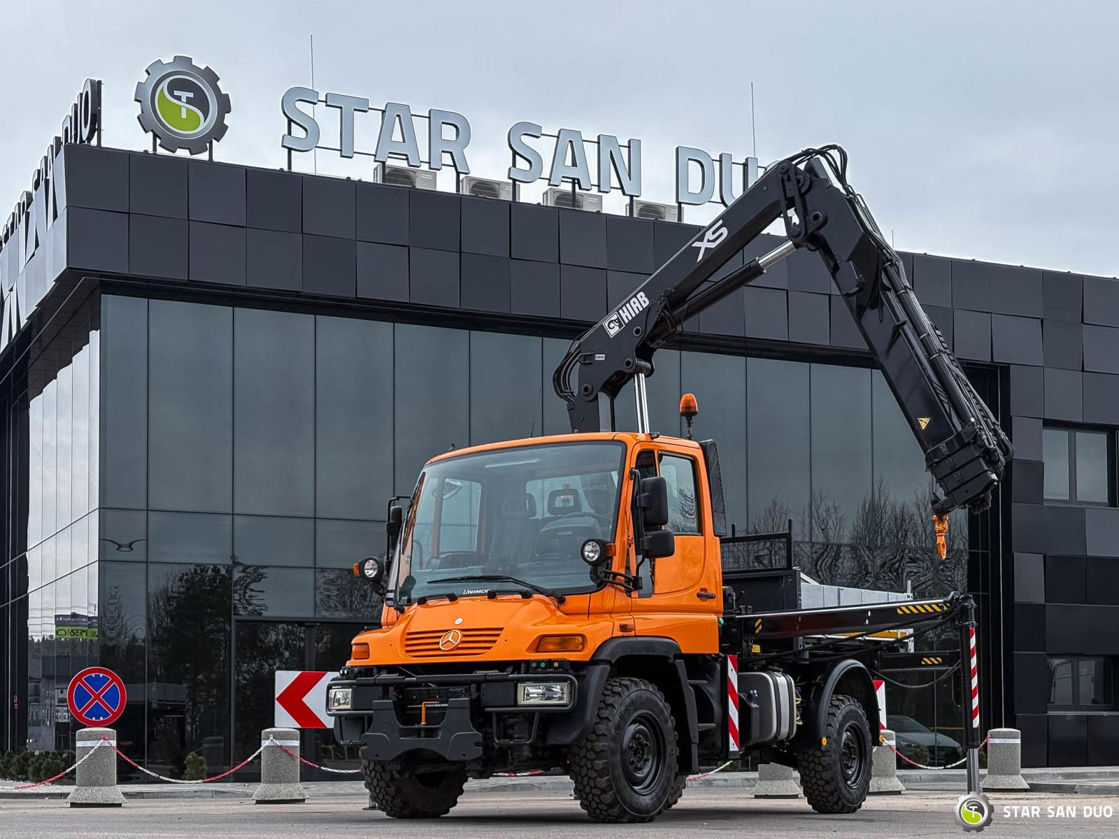 Mercedes-Benz UNIMOG U300 4x4 HIAB 122 D -3 HDS Żuraw