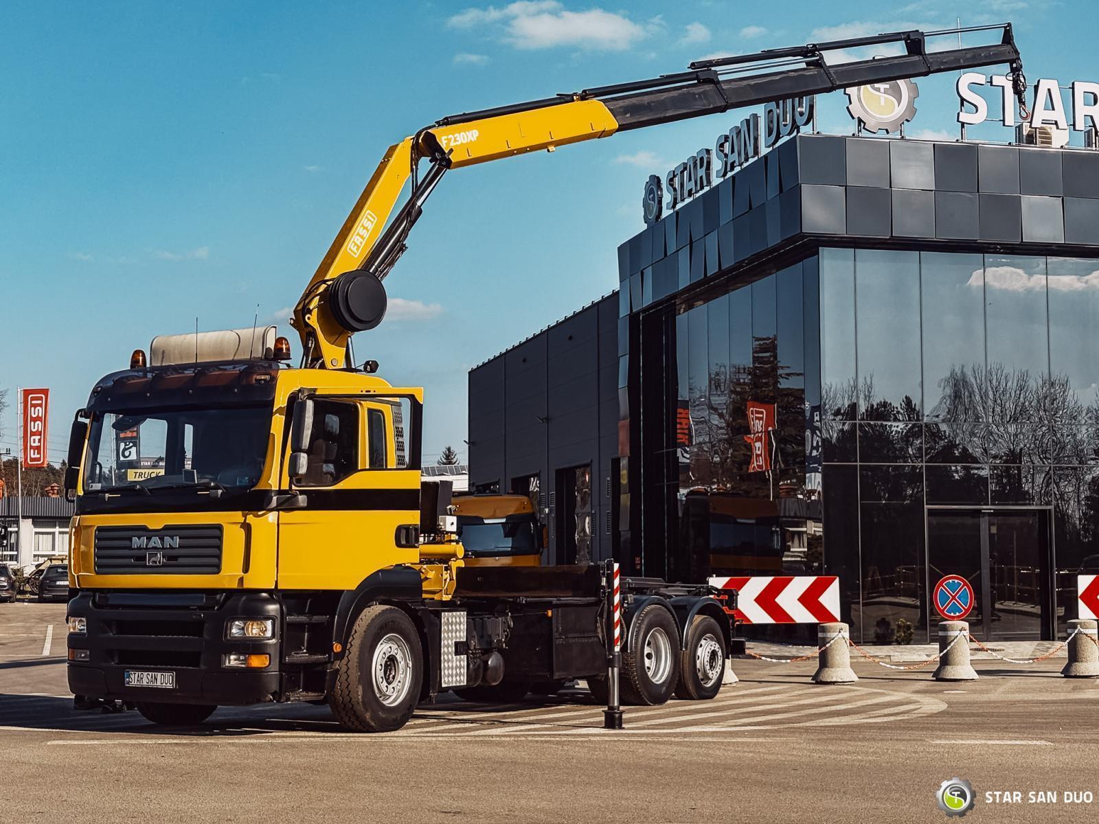 MAN TGA 18.440 6x2 FASSI F 210 A.24  Crane Rotator
