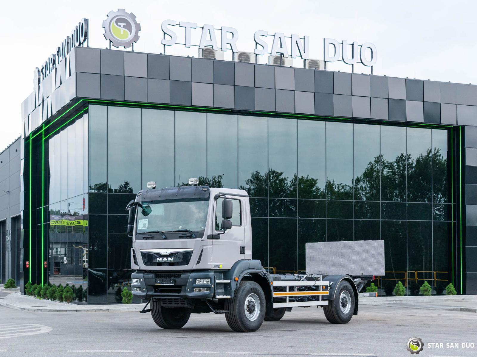 MAN TGM 18.290 4x4 Chassis Camper Single Wheels