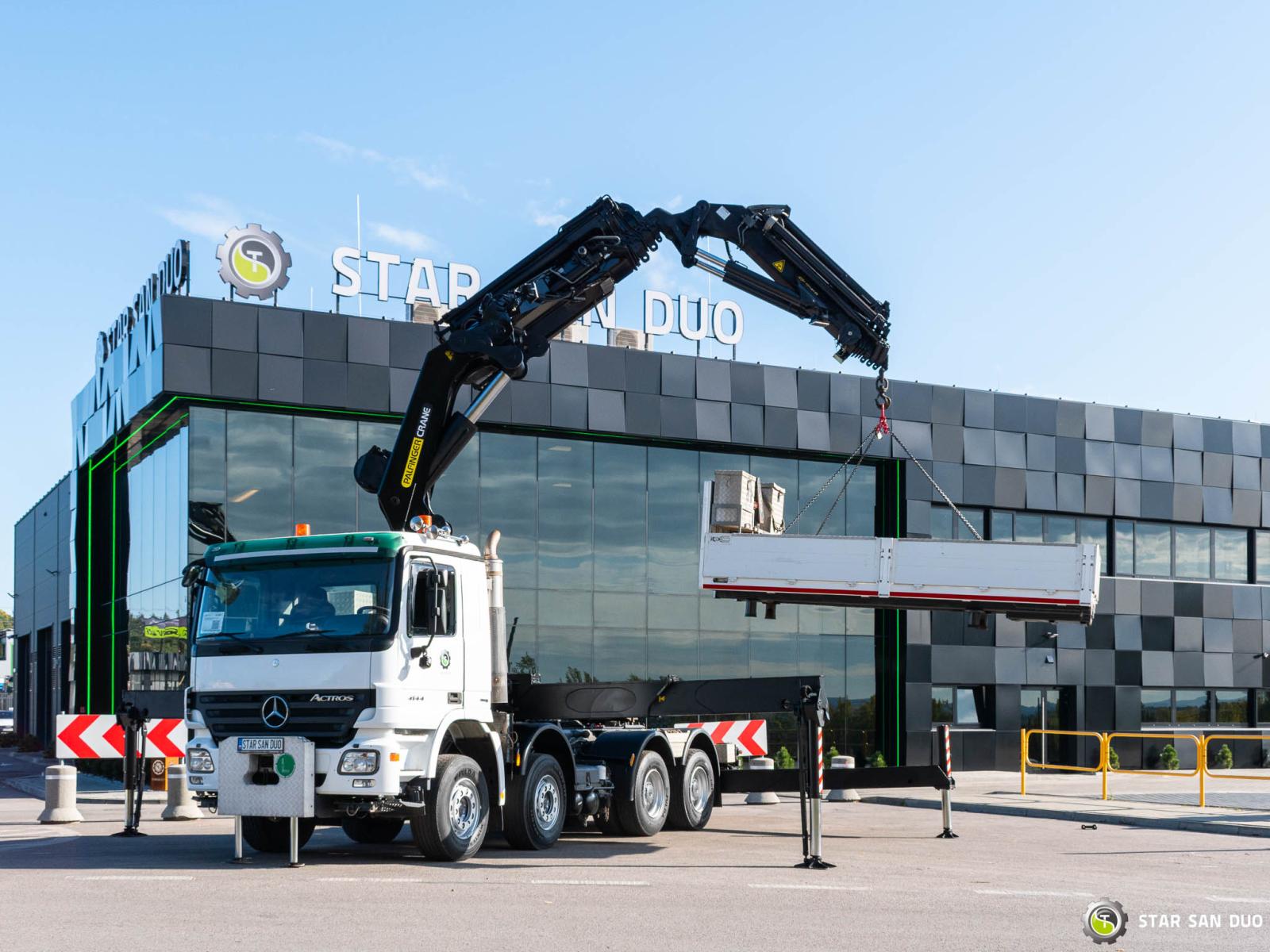 MERCEDES BENZ ACTROS 4144 8x4 PALFINGER PK 85002 HDS Siodło Wciągarka Fly Jib