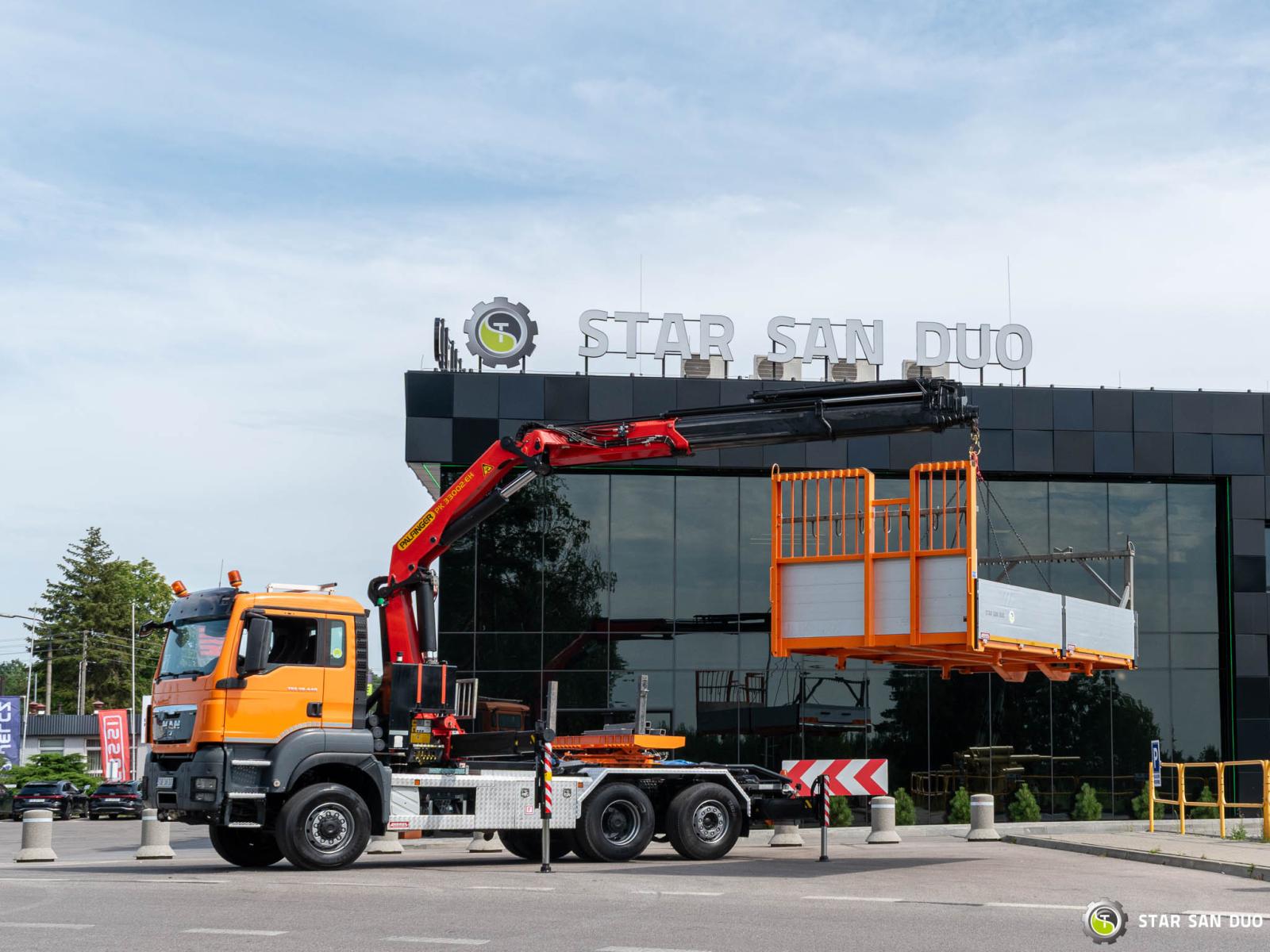 MAN TGS 28.440 6x4x4 PALFINGER PK 33002 EH HDS Żuraw Obrotnica