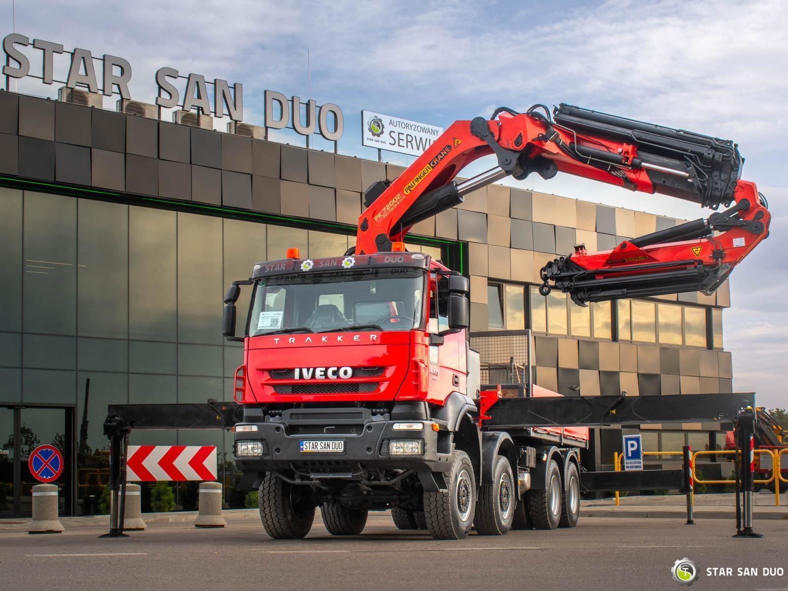 IVECO TRAKKER 450 8x8 PALFINGER PK 72002 HDS Żuraw Fly Jib Wciągarka