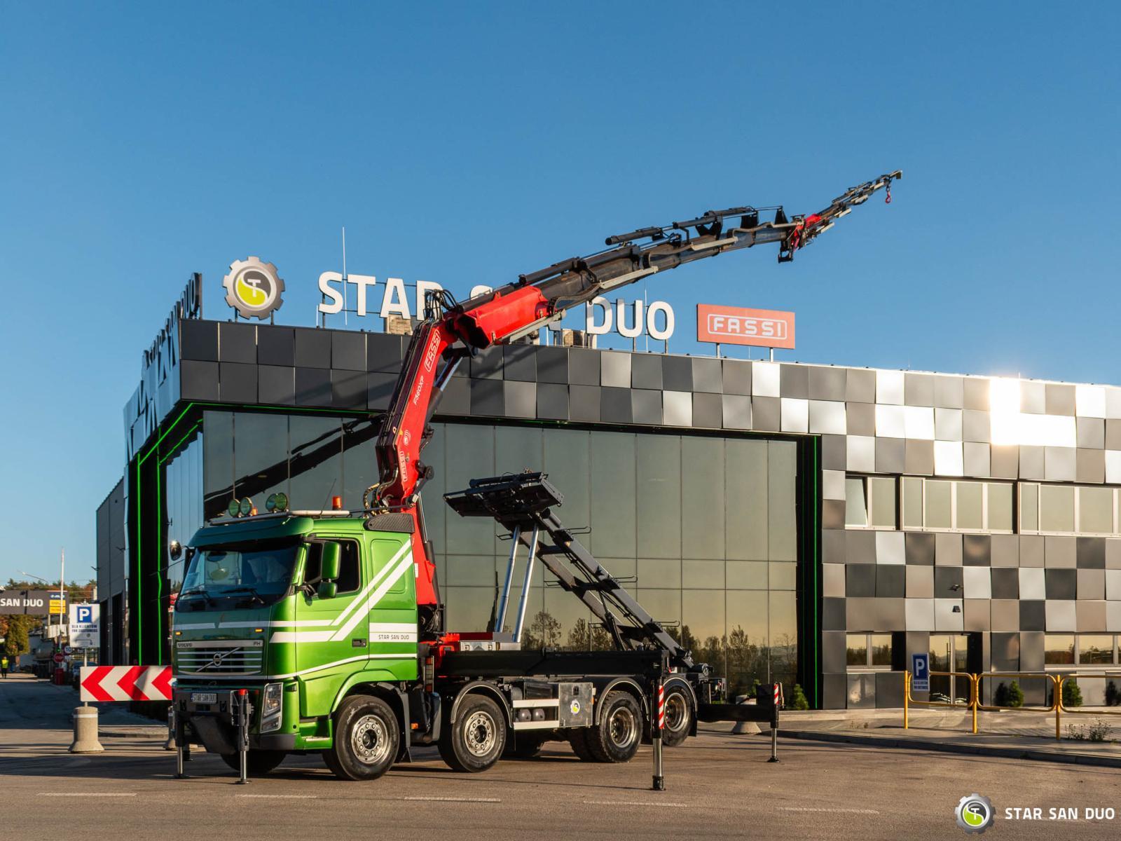 VOLVO FH 440 8x2 FASSI F560AXP.26 HDS Żuraw Fly Jib Linowiec