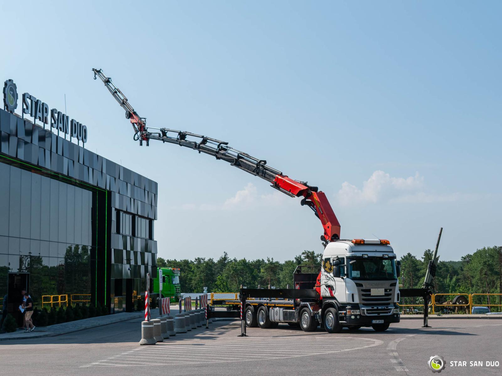 SCANIA R480 8x2 PALFINGER PK 74002 Fly Jib Crane Kran