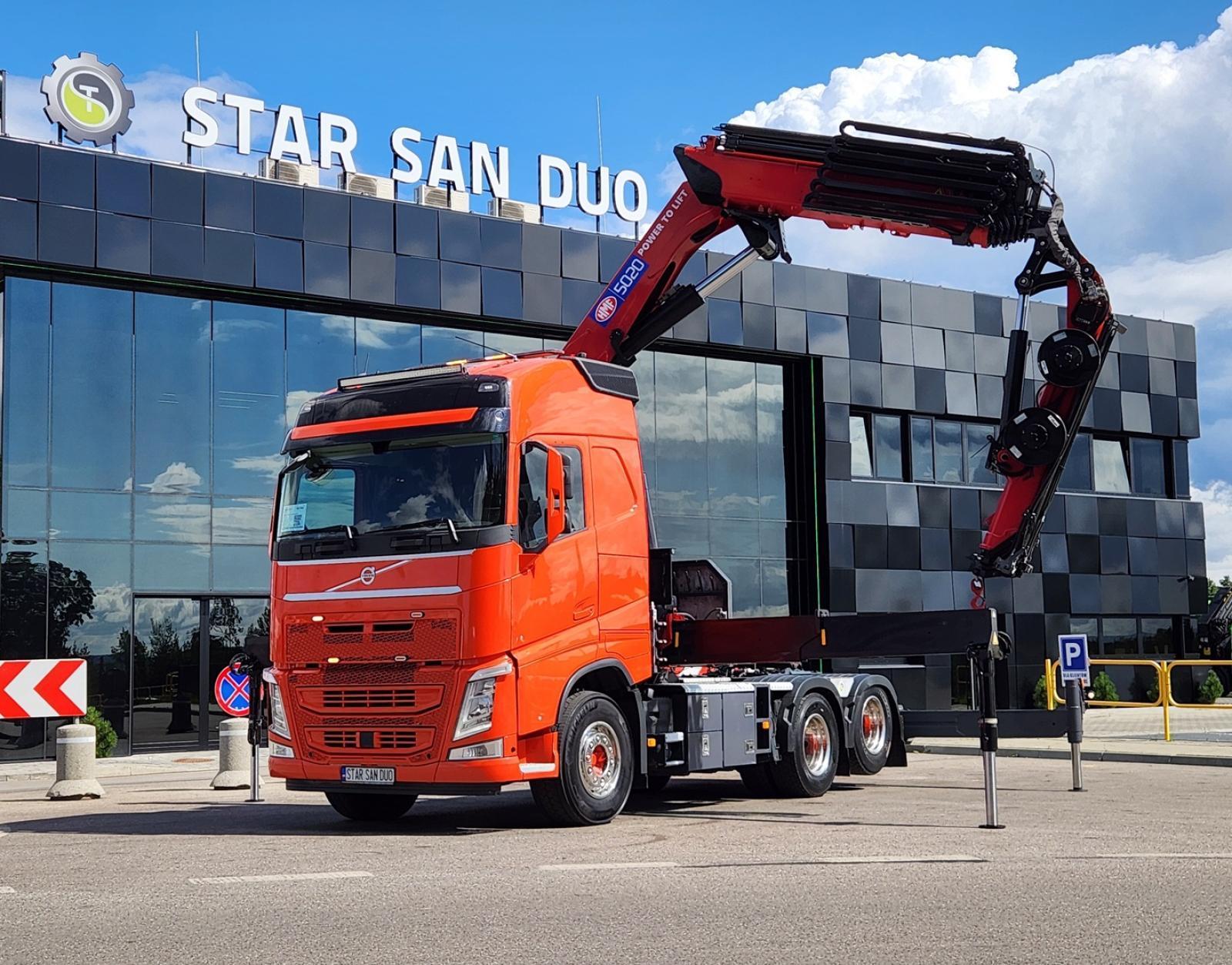 VOLVO FH 540 6x2 HMF 5020-K6 Fly Jib Tractor 5th wheel