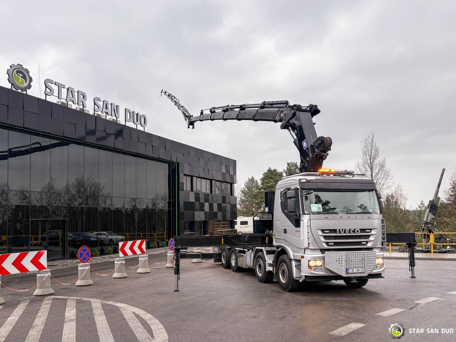 IVECO STRALIS AS320S50Y 8x2 HMF 8520-0K6 FLY JIB HDS Żuraw Wciągarka