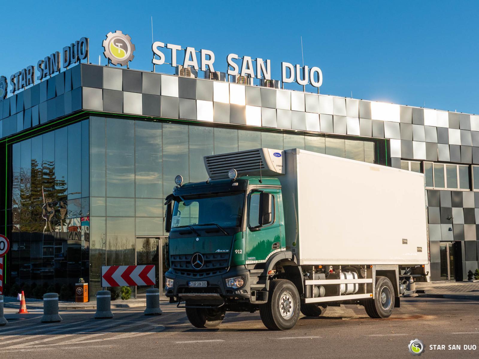 MERCEDES-BENZ AROCS 1830 4x4 refrigerated camper